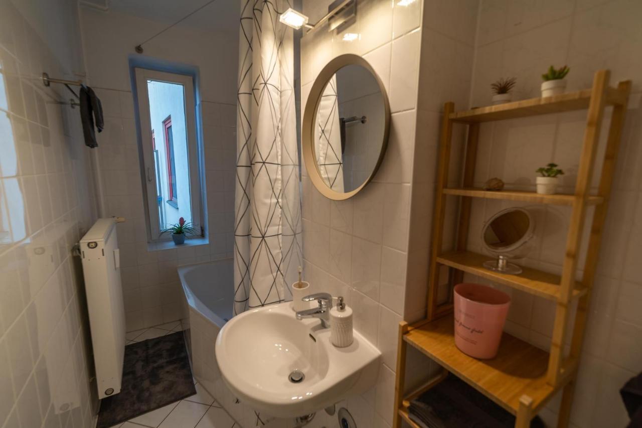 2 Bedroom 65Qm - Kitchen - Central - Netflix มัคเดอบวร์ก ภายนอก รูปภาพ